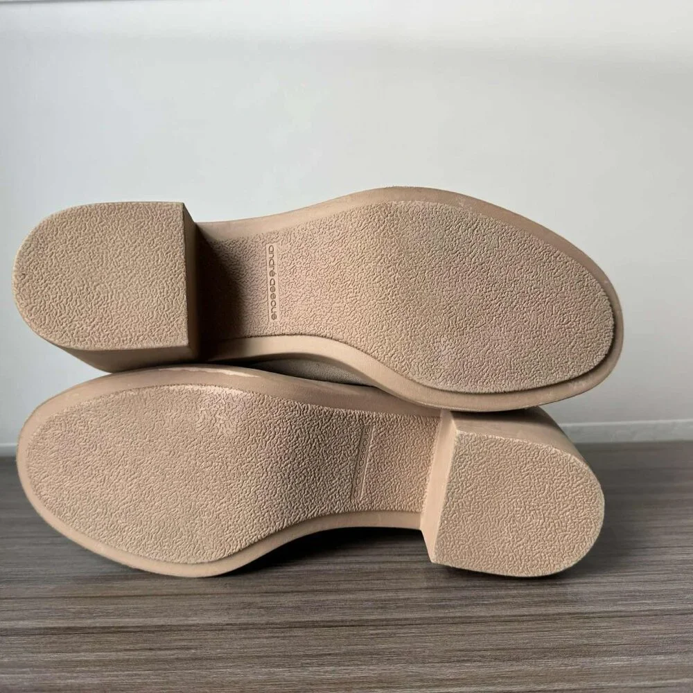 Andre Assous Gemma Chelsea Bootie Boots Size 9.5 $150 in Sesame Beige